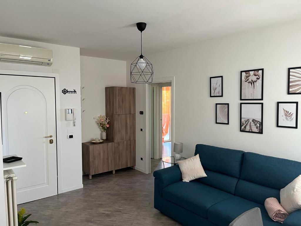 Hogar Mami Lägenhet Rimini Exteriör bild